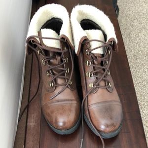 Brand New Never Worn Super Cute Boots